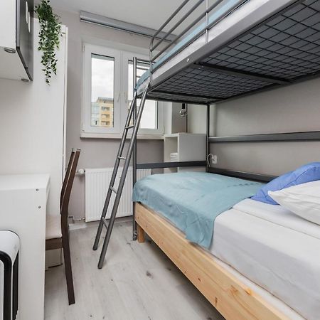 Family Apartment With Balcony In Gdynia By Noclegi Renters Buitenkant foto